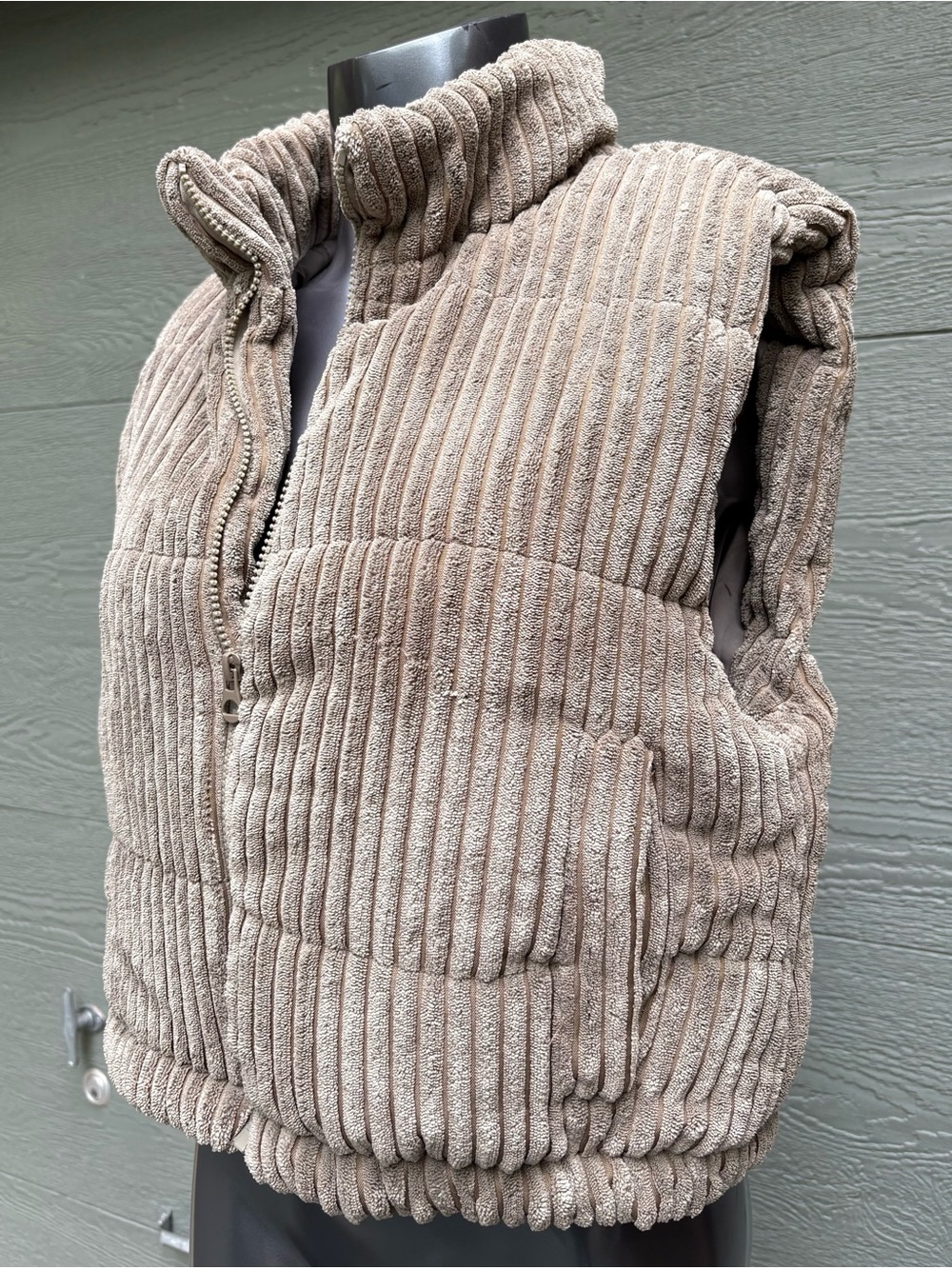 Stoosh Quilted Ribbed Puffer Vest - Taupe